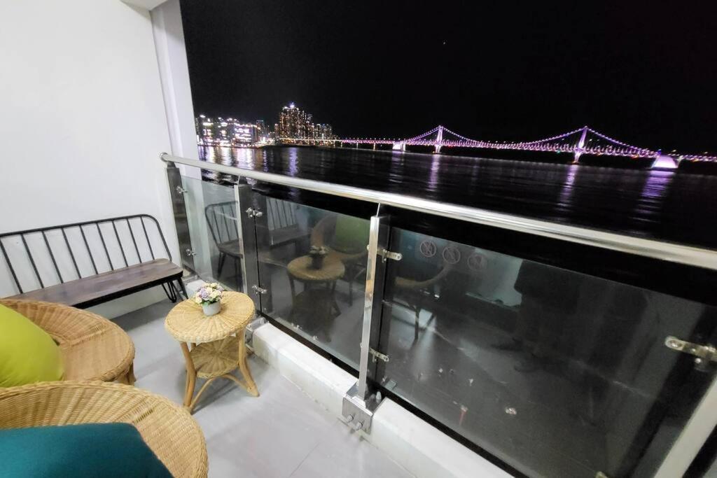 Gwangan-Ri Grand Terrace Ocean View Apartamento Ciudad Metropolitana de Ciudad Metropolitana de Busan Exterior foto